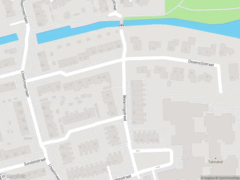Brandweer met gepaste spoed naar de Weteringstraat in Emmeloord