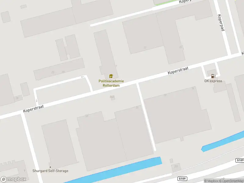Brandweer met grote spoed naar de Koperstraat in Rotterdam vanwege voertuigbrand