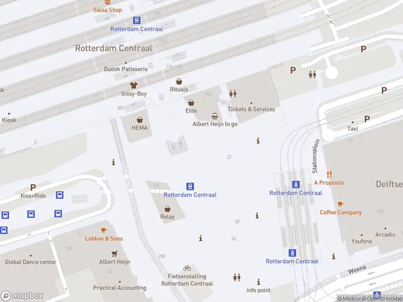 Ambulance met gepaste spoed naar de Stationsplein in Rotterdam