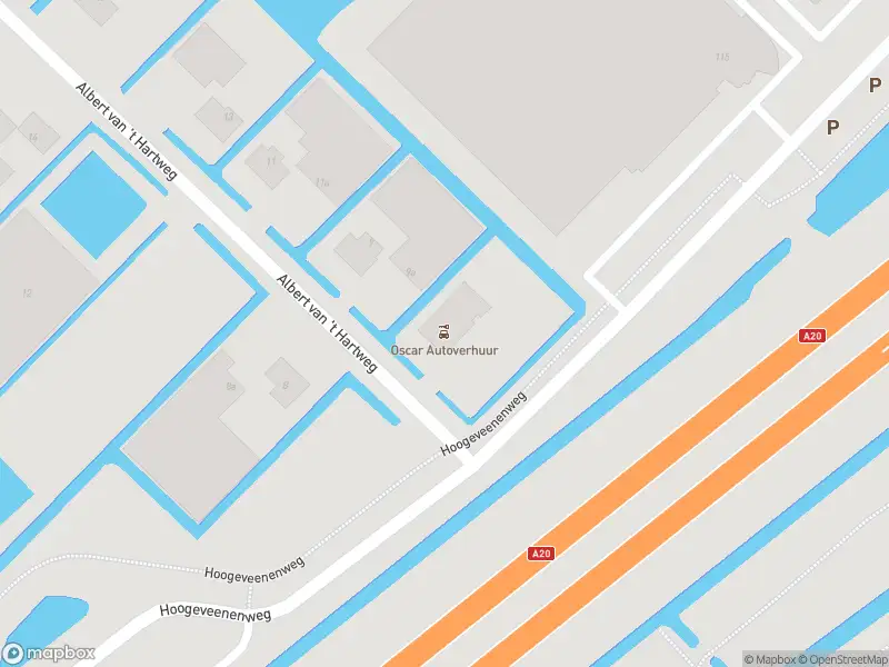 Ambulance met grote spoed naar de Albert van 't Hartweg in Nieuwerkerk aan den IJssel