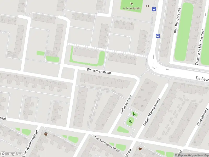 Ambulance met grote spoed naar de Weissmanstraat in Amsterdam