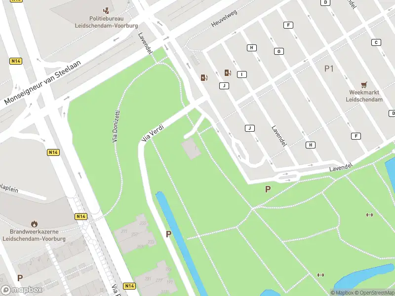 Ambulance met grote spoed naar de Lavendel in Leidschendam