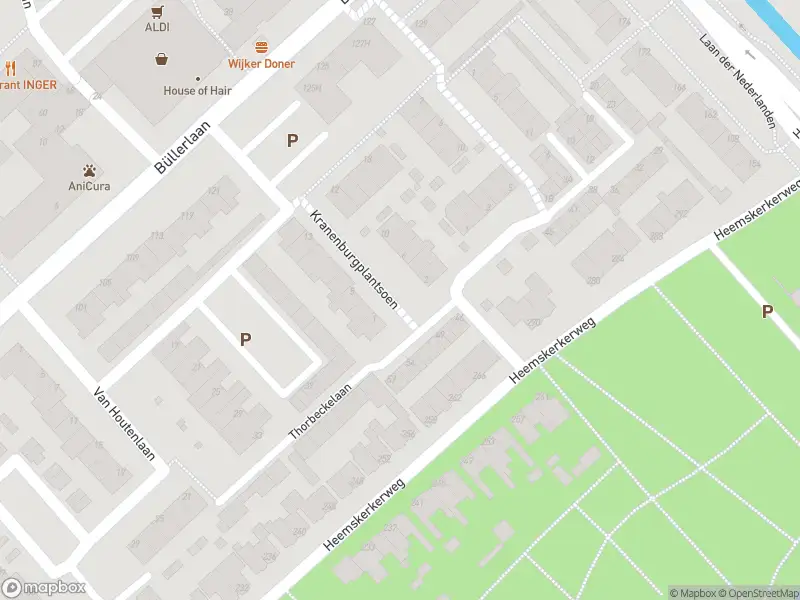 Ambulance met grote spoed naar de Kranenburgplantsoen in Beverwijk