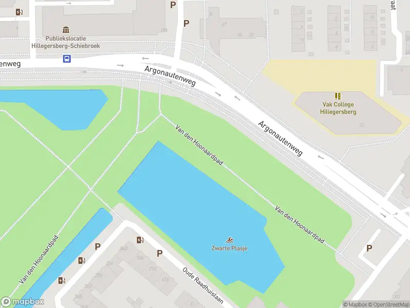 Ambulance met gepaste spoed naar de Argonautenweg in Rotterdam