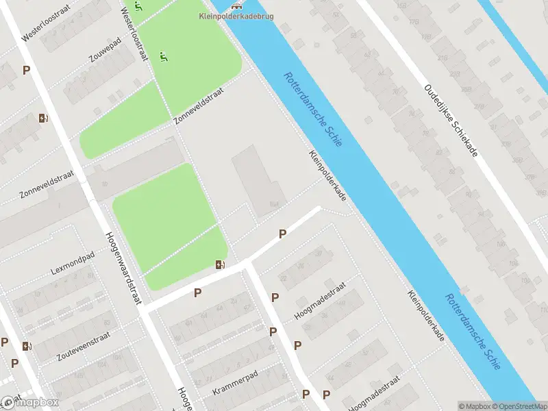 Ambulance met grote spoed naar de Hoogmadestraat in Rotterdam
