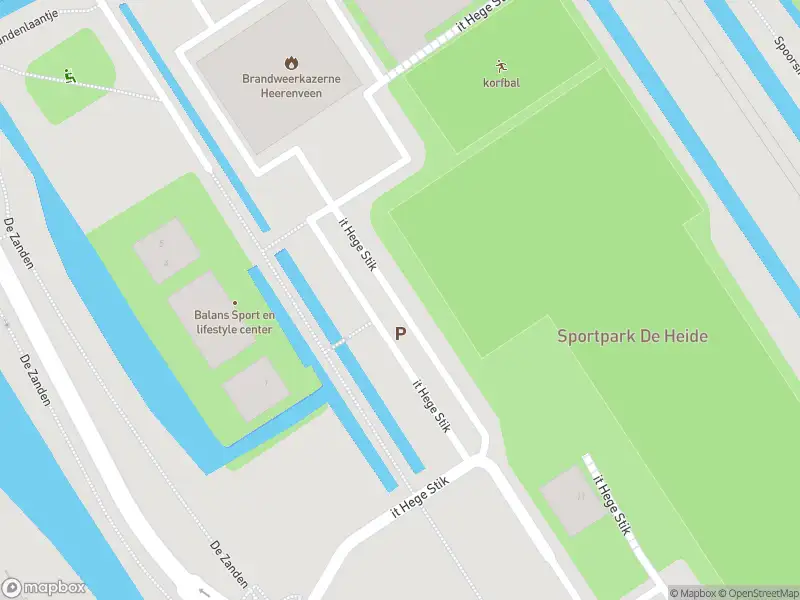Brandweer met gepaste spoed naar de it Hege Stik in Heerenveen
