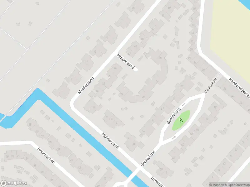 Brandweer met gepaste spoed naar de Muiderzand in Huizen
