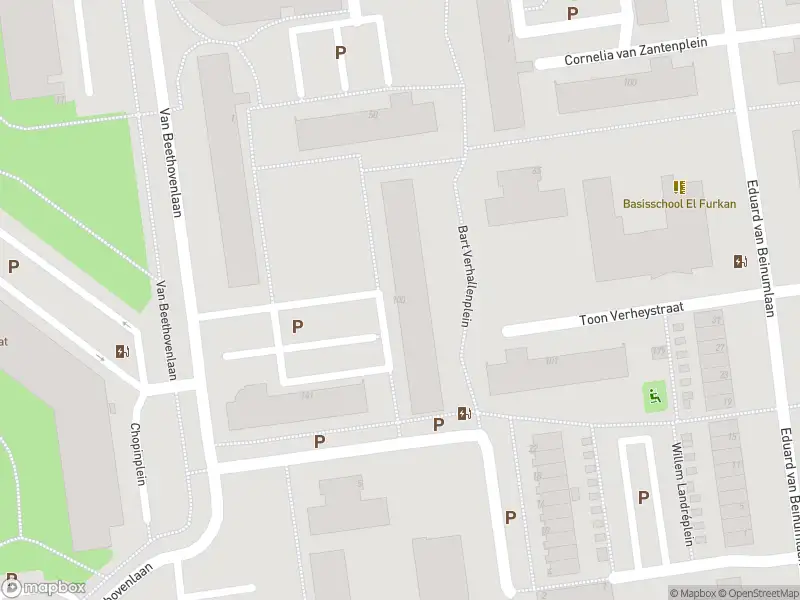 Ambulance met gepaste spoed naar de Bart Verhallenplein in Schiedam