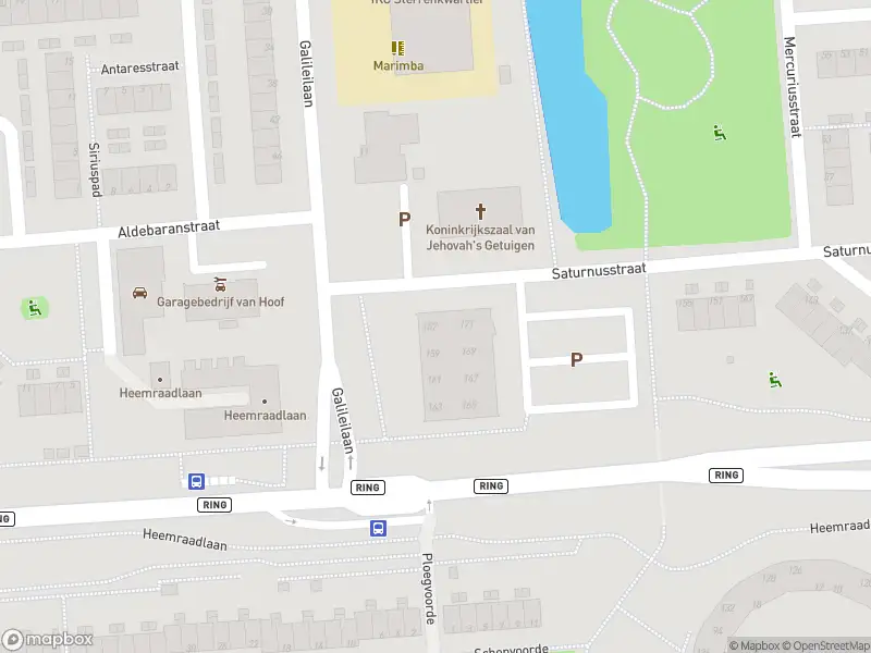 Ambulance met gepaste spoed naar de Saturnusstraat in Spijkenisse