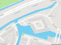 Ambulance met grote spoed naar de Olijfhout in Barendrecht