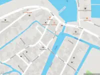 Politie met gepaste spoed naar de Kalverstraat in Hindeloopen vanwege ongeval met letsel