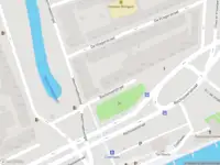 Ambulance met gepaste spoed naar de Rochussenstraat in Rotterdam