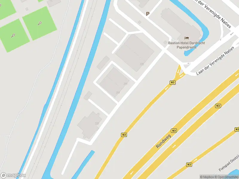 Ambulance met grote spoed naar de Laan der Verenigde Naties in Dordrecht
