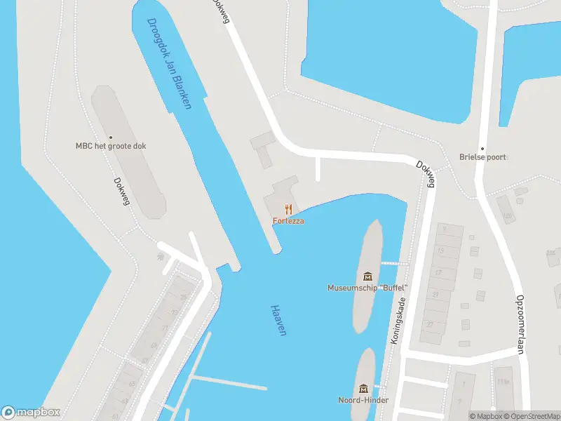 Brandweer met gepaste spoed naar de Dokweg in Hellevoetsluis