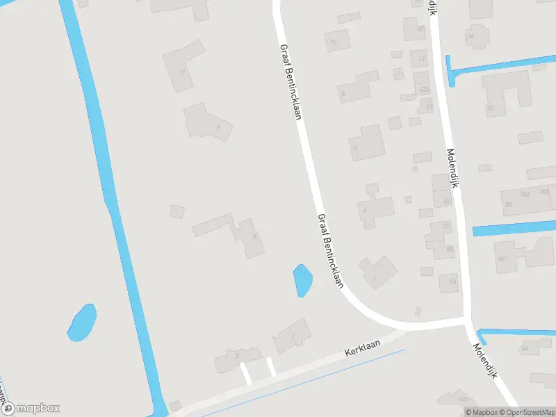 Ambulance met grote spoed naar de Graaf Bentincklaan in Rhoon
