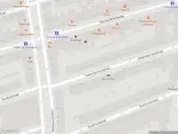Ambulance met grote spoed naar de Zwaerdecroonstraat in Rotterdam
