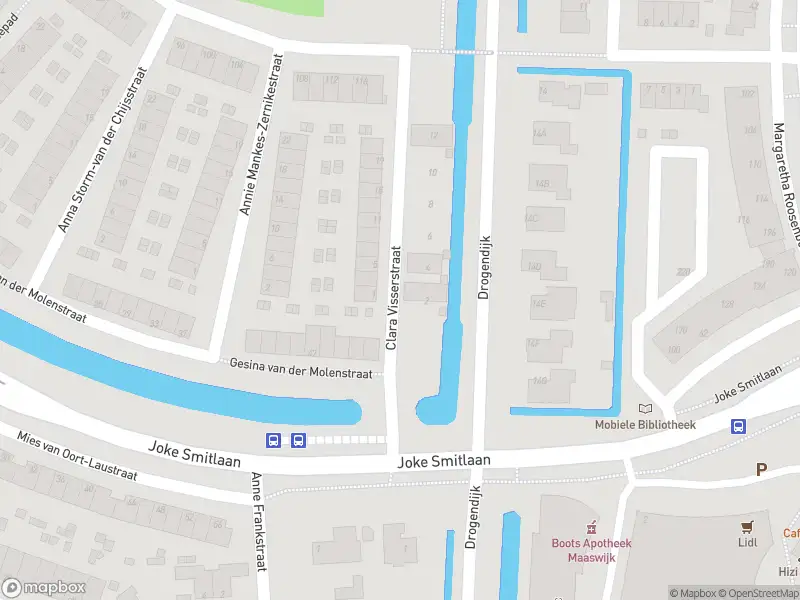 Ambulance met grote spoed naar de Clara Visserstraat in Spijkenisse