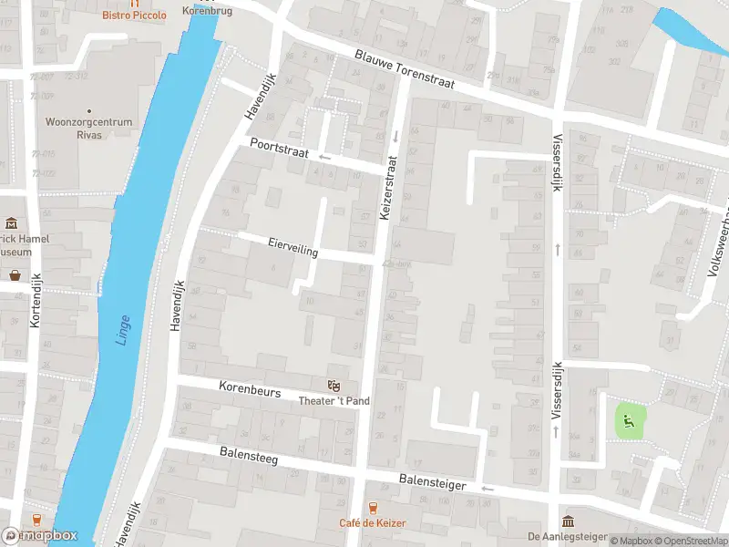 Ambulance met grote spoed naar de Keizerstraat in Gorinchem
