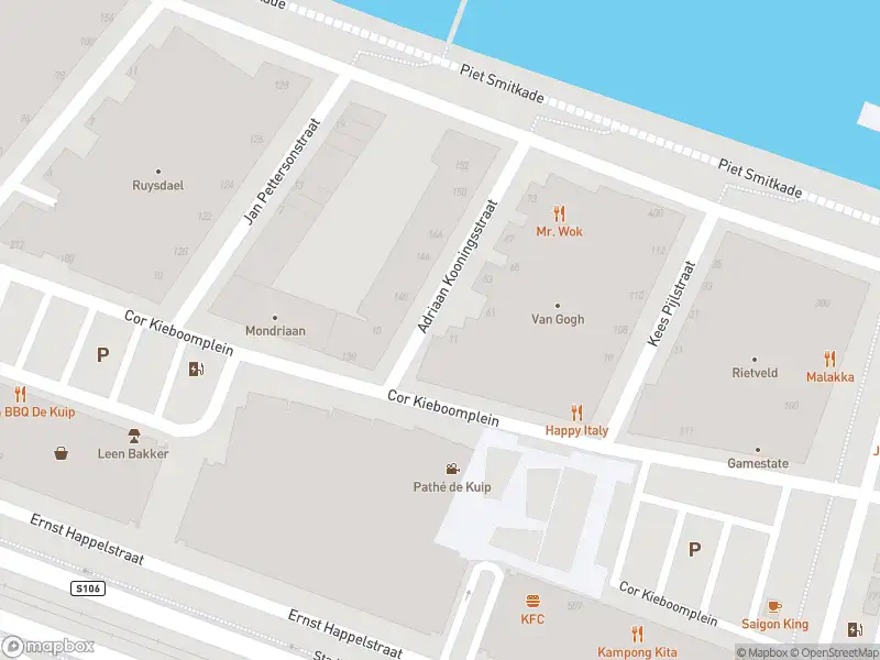 Ambulance met gepaste spoed naar de Adriaan Kooningsstraat in Rotterdam