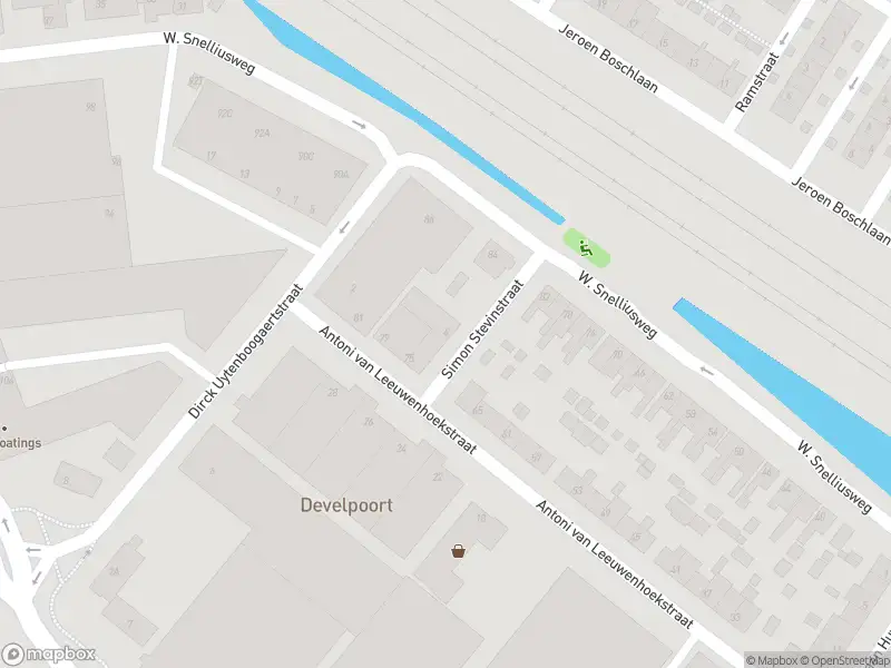 Ambulance met grote spoed naar de Antoni van Leeuwenhoekstraat in Zwijndrecht