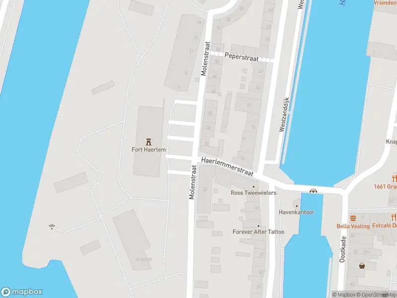 Ambulance met gepaste spoed naar de Molenstraat in Hellevoetsluis