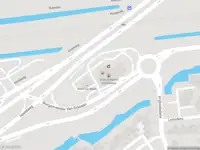 Ambulance met grote spoed naar de Burgemeester Van Dijklaan in Capelle aan den IJssel