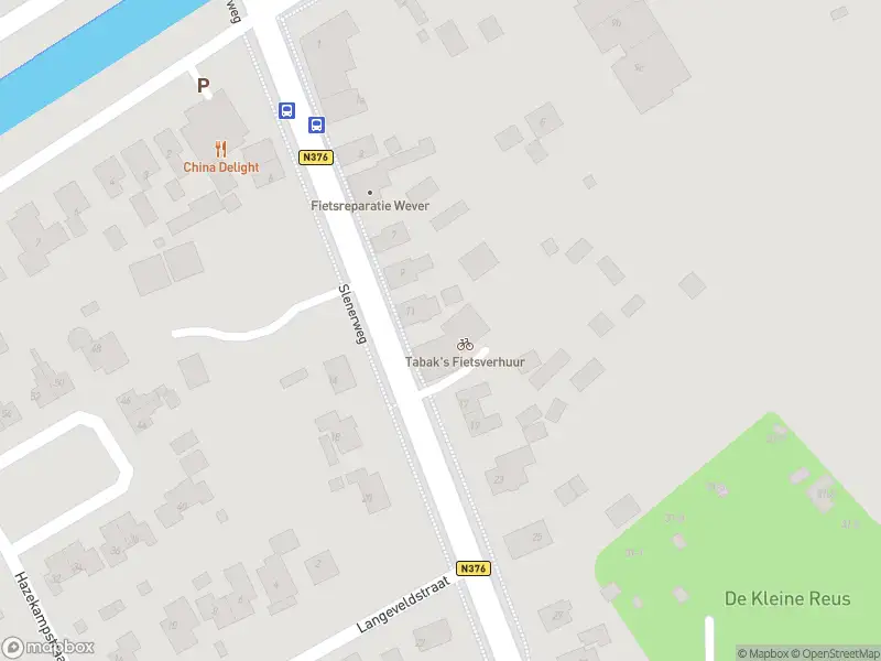 Brandweer met gepaste spoed naar de Slenerweg in Schoonoord vanwege stormschade