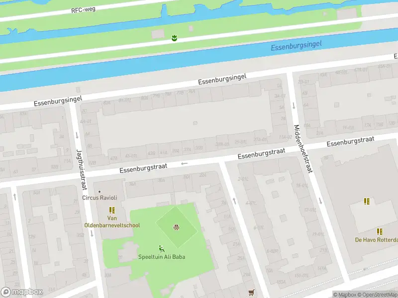 Ambulance met grote spoed naar de Essenburgstraat in Rotterdam