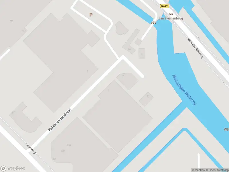 Ambulance en brandweer met grote spoed naar de Kalkbranderstraat in Katwijk