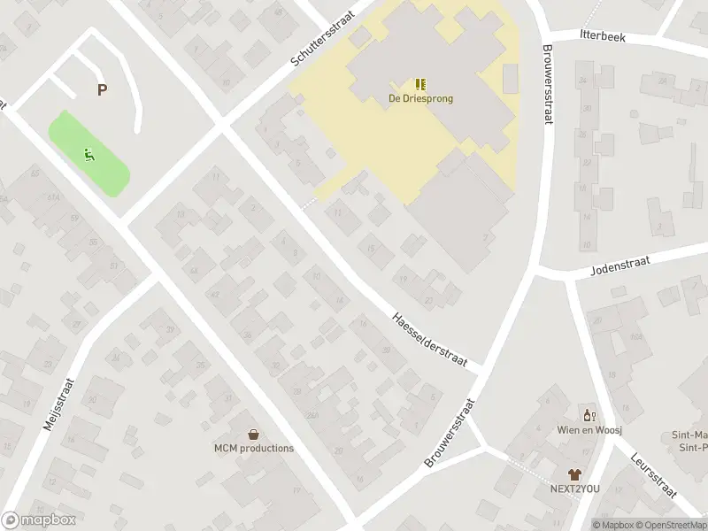 Brandweer en politie met gepaste spoed naar de Rennebeek in Geleen vanwege stankoverlast