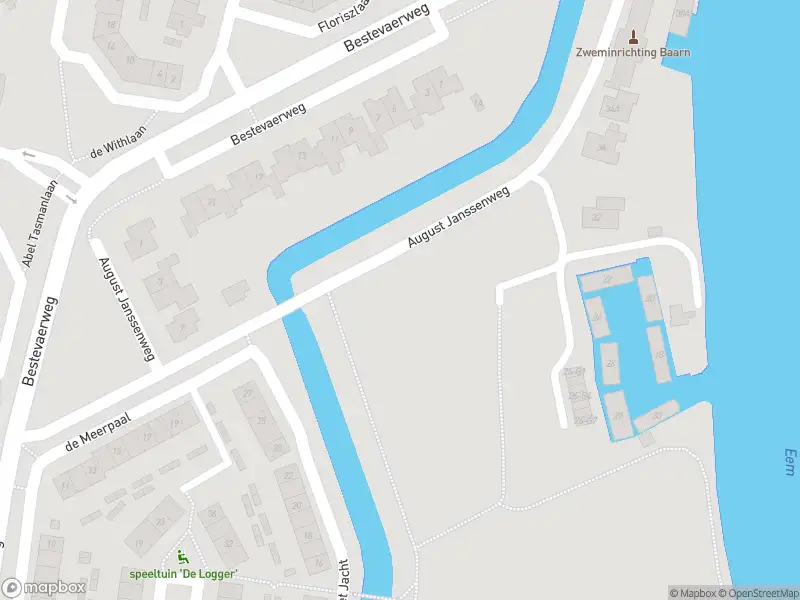 Brandweer met gepaste spoed naar de August Janssenweg in Baarn vanwege stormschade