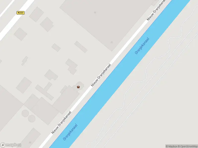 Ambulance met gepaste spoed naar de Nieuw Oranjekanaal in Hoek van Holland