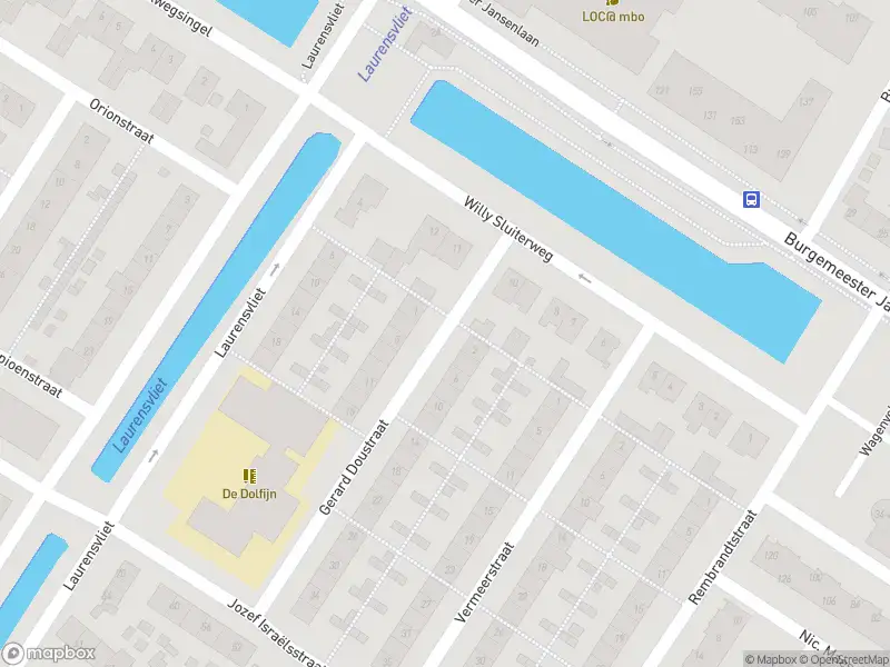Ambulance met gepaste spoed naar de Gerard Doustraat in Zwijndrecht