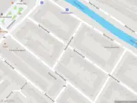Ambulance met gepaste spoed naar de Heemsteêstraat in Rotterdam