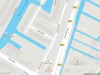 Ambulance met grote spoed naar de Veldewater in Nieuwerkerk aan den IJssel