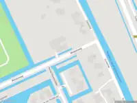 Ambulance met gepaste spoed naar de Middelweg in Zevenhuizen