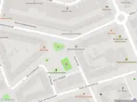 Ambulance met gepaste spoed naar de Kapelstraat in Rotterdam