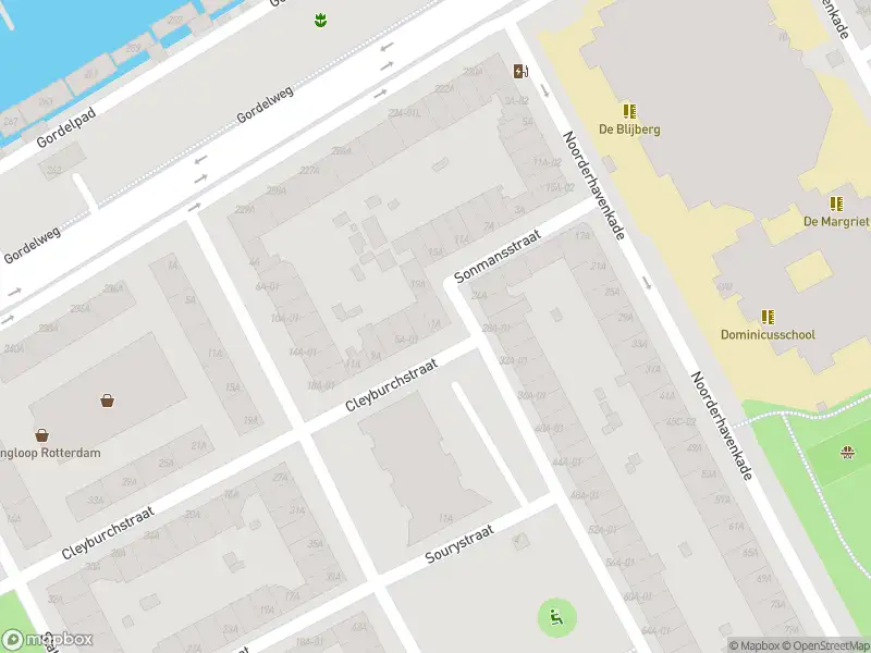 Ambulance met gepaste spoed naar de Cleyburchstraat in Rotterdam