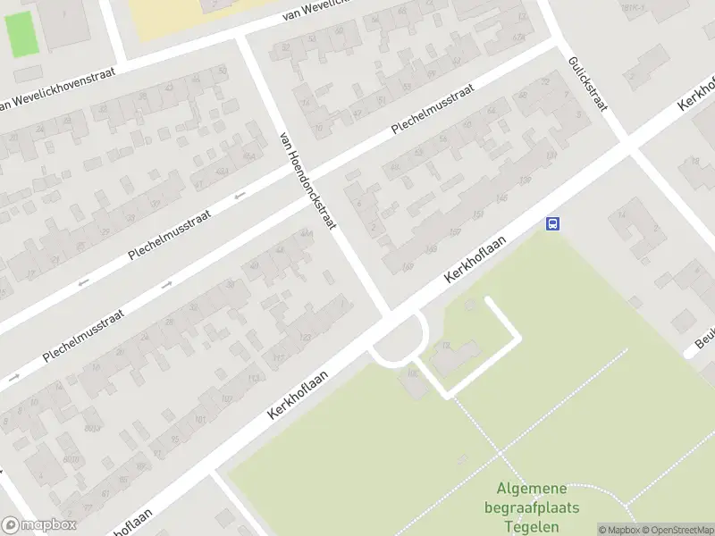 Ambulance met grote spoed naar de Van Hoendonckstraat in Tegelen
