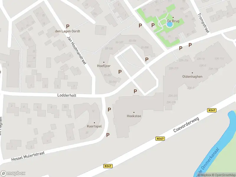 Brandweer met gepaste spoed naar de Coevorderweg in Ommen vanwege stormschade