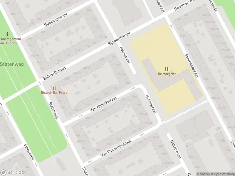 Ambulance met gepaste spoed naar de Van Nideckstraat in Rotterdam