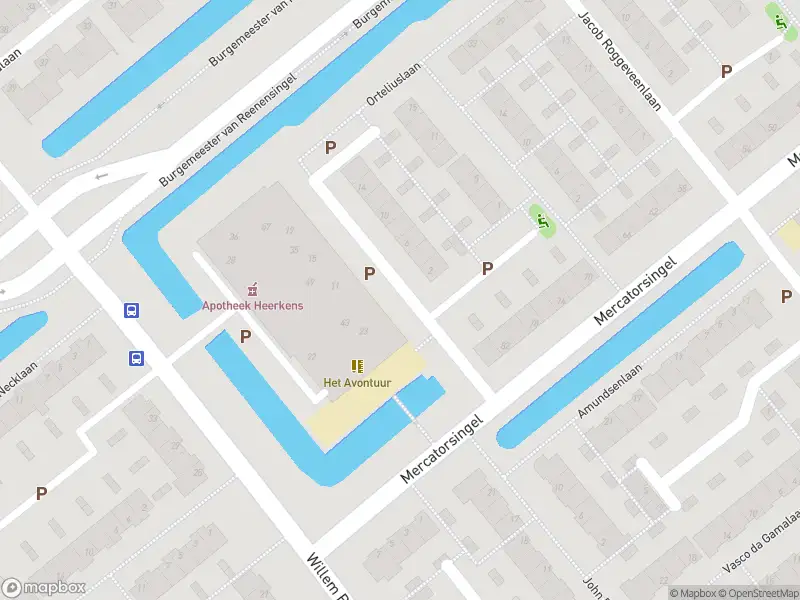 Ambulance met grote spoed naar de Olivier van Noortlaan in Gouda