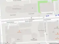 Ambulance met grote spoed naar de Fred. Roeskestraat in Amsterdam