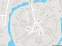 Ambulance met grote spoed naar de Tjalk in Barendrecht
