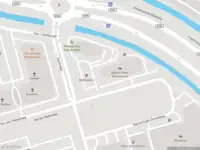 Ambulance met gepaste spoed naar de Van der Waalsweg in Barendrecht