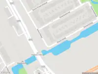 Ambulance met grote spoed naar de Klaverbladstraat in Amsterdam