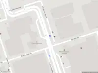 Ambulance met gepaste spoed naar de 's-Gravelandseweg in Schiedam
