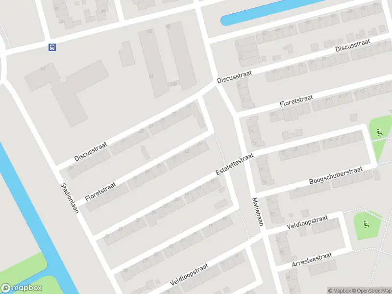 Ambulance met gepaste spoed naar de Floretstraat in Rotterdam