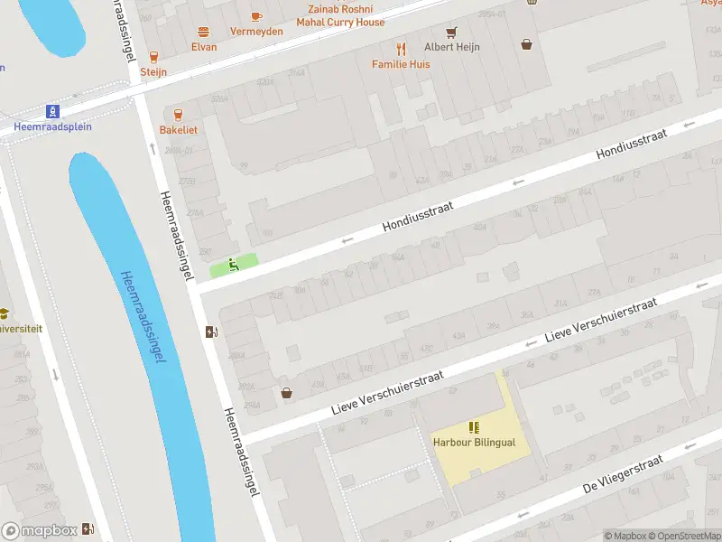 Ambulance met grote spoed naar de Hondiusstraat in Rotterdam