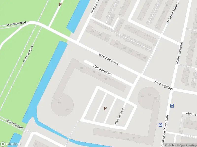 Ambulance met grote spoed naar de Banckertplein in Hendrik-Ido-Ambacht